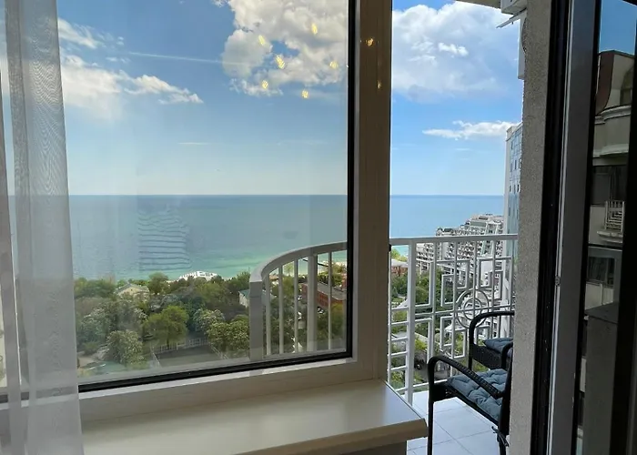с авторским ремонтом, панорамный вид на море! Appartement Odessa