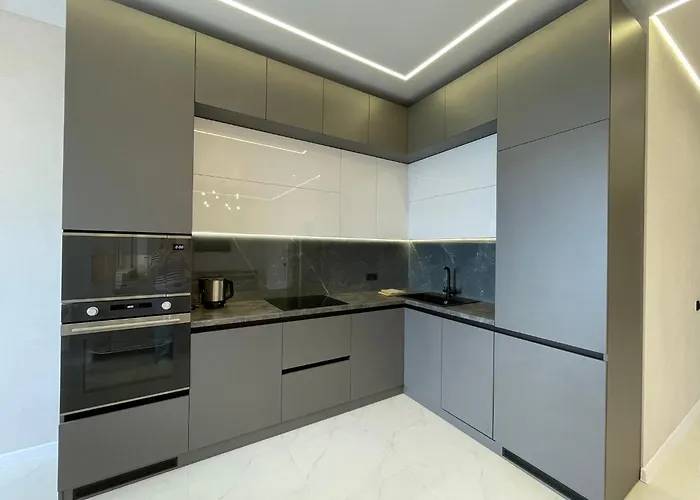 с авторским ремонтом, панорамный вид на море! Apartment *