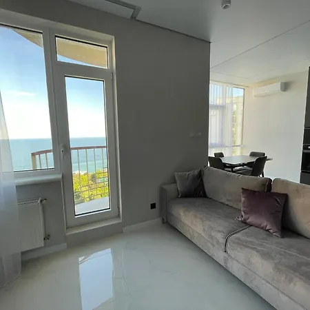 с авторским ремонтом, панорамный вид на море Apartment *